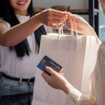 Contrat monétique commerçant : acceptez enfin toutes les cartes